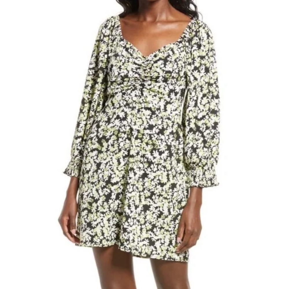 Vero Moda Dresses Vero Moda Chaddie Floral Long Sleeve Ruched Minidress